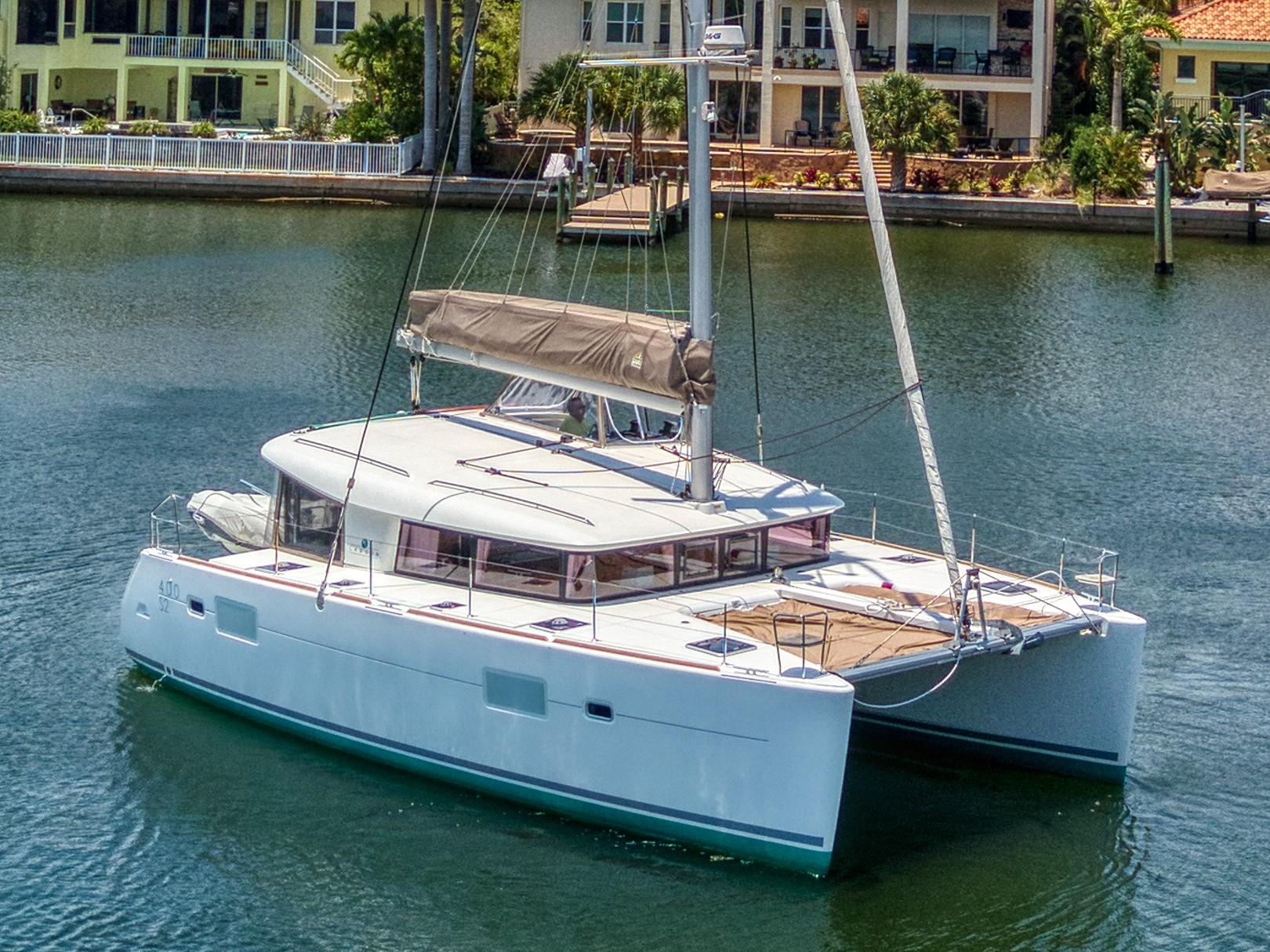 Lagoon 400.jpg