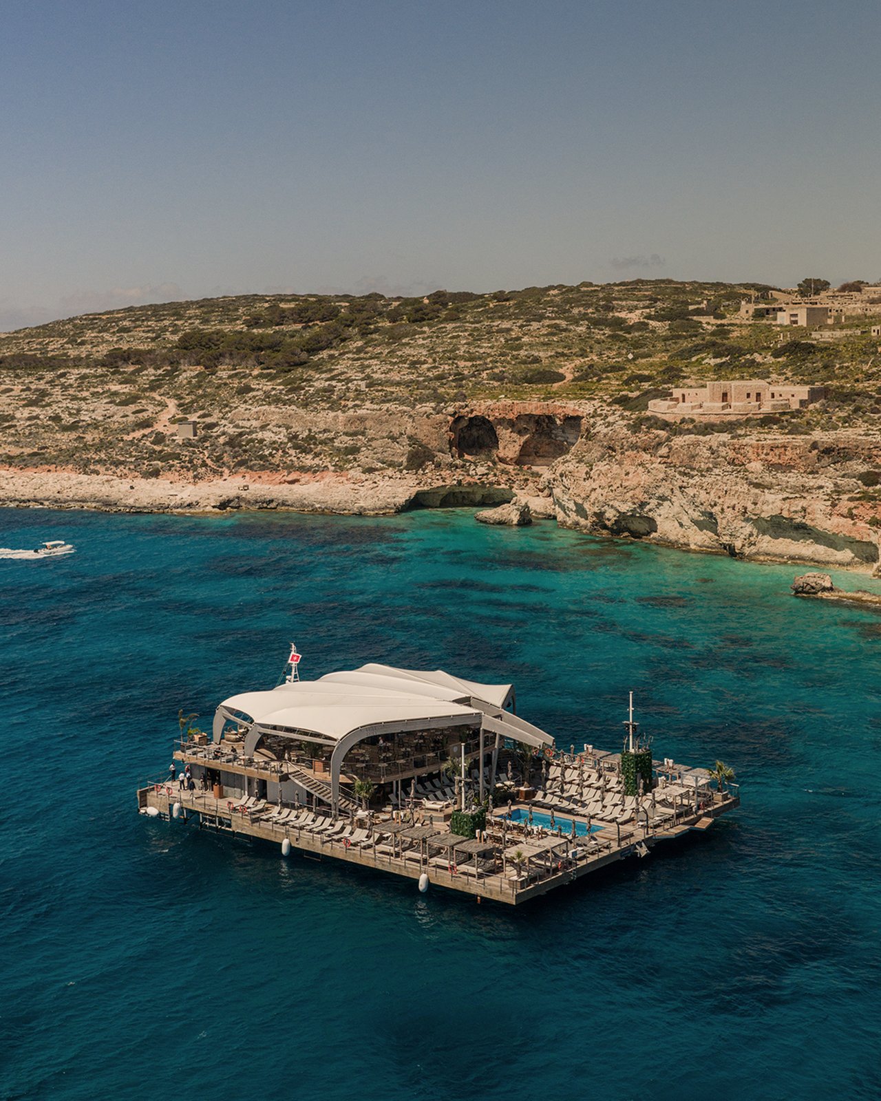 nomaisland_drone_1.jpg